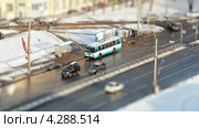 Ленинский проспект в районе Соломахинского проезда, Санкт-Петербург. Tiltshift (2013 год). Стоковое видео, видеограф Кекяляйнен Андрей / Фотобанк Лори