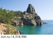 Малый Колокольный мыс на Байкале. Стоковое фото, фотограф Солодовникова Елена / Фотобанк Лори