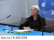 Кристин Лагард (Christine Madeleine Odette Lagarde) - директор-распорядитель Международного валютного фонда (МВФ) на пресс-конференции посвященной предстоящему саммиту G20 (2013 год). Редакционное фото, фотограф Игорь Долгов / Фотобанк Лори