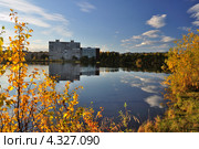 Озеро в Мончегорске (2011 год). Стоковое фото, фотограф MerSavets / Фотобанк Лори