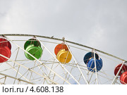 Колесо обозрения (чертово колесо) в парке "Сокольники". Фрагмент (2012 год). Стоковое фото, фотограф Алёшина Оксана / Фотобанк Лори