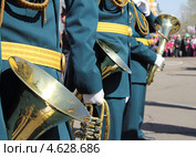 Духовые инструменты на параде. Стоковое фото, фотограф Копылова Ольга Васильевна / Фотобанк Лори