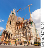 Sagrada Familia - знаменитая церковь Гауди (2013 год). Редакционное фото, фотограф Яков Филимонов / Фотобанк Лори