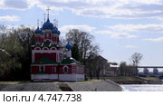 Церковь в Угличе, таймлапс. Стоковое видео, видеограф Данил Руденко / Фотобанк Лори