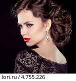 Молодая эффектная женщина. Стоковое фото, фотограф Photobeauty / Фотобанк Лори
