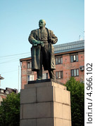 Памятник Ленину  в Выборге (2013 год). Редакционное фото, фотограф Светлана Колобова / Фотобанк Лори