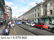 Москва. Улица Моросейка в час пик летом (2013 год). Редакционное фото, фотограф Дмитрий Неумоин / Фотобанк Лори