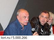 Режиссер Виктор Трухан на презентации аудиоспектакля Гете "Фауст" в книжном магазине "Москва" на Воздвиженке (2013 год). Редакционное фото, фотограф Сергей Соболев / Фотобанк Лори