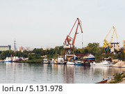 Судоремзавод город Тольятти (2012 год). Редакционное фото, фотограф Сергей Хрушков / Фотобанк Лори