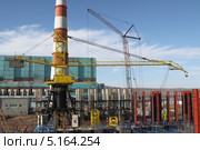 Монтаж башенного крана БК-1000А (2013 год). Редакционное фото, фотограф Валерий Акулич / Фотобанк Лори