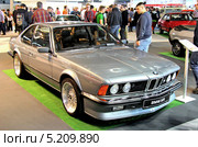 Франкфуртский автосалон (IAA) 2013. Редакционное фото, фотограф Art Konovalov / Фотобанк Лори