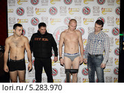 Взвешивание боксёров в Подольске (2013 год). Редакционное фото, фотограф Дмитрий Неумоин / Фотобанк Лори