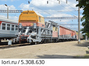 Снегоочистительная машина СМ-2ГМ на запасном пути (2013 год). Редакционное фото, фотограф Александр Замараев / Фотобанк Лори