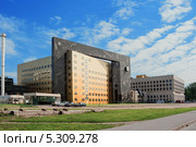 Реставрационно-хранительский центр Государственного Эрмитажа "Старая Деревня". Реставрационно-хранительский и Фондовый корпуса, Санкт-Петербург (2013 год). Редакционное фото, фотограф Галина Ермолаева / Фотобанк Лори