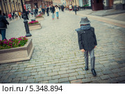 Невидимка на улице. Стоковое фото, фотограф Raev Denis / Фотобанк Лори
