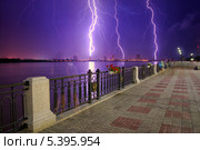 Гроза над Китаем (2013 год). Стоковое фото, фотограф Андрей Ершов / Фотобанк Лори