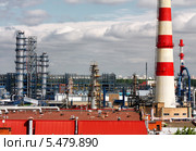 Московский нефтеперерабатывающий завод в Капотне (2013 год). Стоковое фото, фотограф Владимир Приземлин / Фотобанк Лори