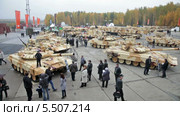 Международная выставка вооружения, военной техники и боеприпасов RAE-2013, г. Нижний Тагил, образцы бронетанковой техники (2014 год). Редакционное видео, видеограф Игорь Долгов / Фотобанк Лори