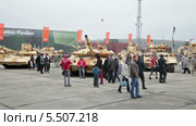 Международная выставка вооружения, военной техники и боеприпасов RAE-2013, г. Нижний Тагил, образцы бронетанковой техники (2014 год). Редакционное видео, видеограф Игорь Долгов / Фотобанк Лори