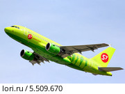 Самолёт Airbus A319 (2013 год). Редакционное фото, фотограф Art Konovalov / Фотобанк Лори