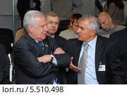Нижегородская ярмарка. Форум "Россия Единая -2007". На снимке: президент Российского союза товаропроизводителей Николай Рыжков и Николай Иващенко. Редакционное фото, фотограф Андрей Забродин / Фотобанк Лори