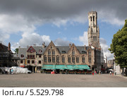 Здания на площади Бург и вечевая 83-метровая башня Belfort Белфорт (2013 год). Редакционное фото, фотограф Ирина Андреева / Фотобанк Лори