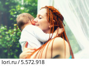 Материнская любовь. Стоковое фото, фотограф Ильина Анна / Фотобанк Лори