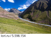 Горное ущелье, Тянь-Шань. Стоковое фото, фотограф Евгений Дубинчук / Фотобанк Лори