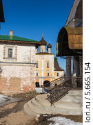 В Борисоглебском монастыре под Ростовом Великим (2014 год). Редакционное фото, фотограф Михаил Широков / Фотобанк Лори