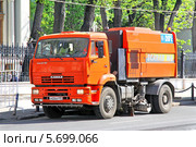 Поливомоечная машина на шасси КамАЗ-53605 (2012 год). Редакционное фото, фотограф Art Konovalov / Фотобанк Лори