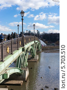 Москва. Парк Царицыно. Средний Царицынский пруд (2014 год). Редакционное фото, фотограф Сергей Лаврентьев / Фотобанк Лори