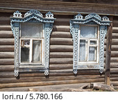 Два окна деревенского дома (2014 год). Стоковое фото, фотограф Александр Романов / Фотобанк Лори