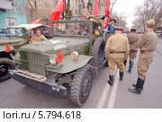 Реконструкция парада 10 апреля 1944 года посвященная 70-ой годовщина освобождения Одессы от немецко-фашистских захватчиков (2014 год). Редакционное фото, фотограф KEN VOSAR / Фотобанк Лори