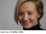 Оксана Домнина, фигуристка, призер Олимпиады, экс-чемпион мира (2012 год). Редакционное фото, фотограф Михаил Смирнов / Фотобанк Лори