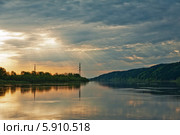 Река Вятка утренняя. Стоковое фото, фотограф Владимир Федечкин / Фотобанк Лори