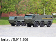 КАМАЗ-63968 «Тайфун» — универсальный бронированный автомобиль повышенной защищённости на параде, Москва (2014 год). Редакционное фото, фотограф Алексей Гусев / Фотобанк Лори