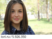 Девушка в весеннем парке. Стоковое фото, фотограф Копылова Ольга Васильевна / Фотобанк Лори