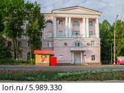 Город Арзамас. Городская больница скорой медицинской помощи им. М.Ф. Владимирского. (2014 год). Редакционное фото, фотограф Аркадий Рыпин / Фотобанк Лори