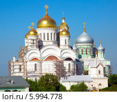 Реконструкция храма в женском монастыре в Дивеево. Стоковое фото, фотограф Владимир Ходатаев / Фотобанк Лори
