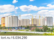 Строящийся жилой район «Новые Островцы» в Раменском районе Подмосковья (2014 год). Редакционное фото, фотограф Владимир Сергеев / Фотобанк Лори
