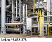 Переплетение трубопроводов, метаноловый завод, Баку. Стоковое фото, фотограф Татьяна Юни / Фотобанк Лори