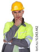 Confused builder. Стоковое фото, фотограф Phovoir Images / Фотобанк Лори