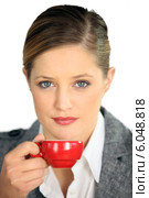 Woman with red coffee cup. Стоковое фото, фотограф Phovoir Images / Фотобанк Лори