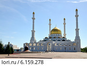 Казахстанская мечеть "Нур Астана". Астана (2014 год). Стоковое фото, фотограф Александр Тараканов / Фотобанк Лори