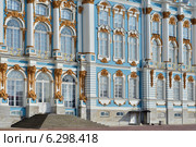 Царское Село. Екатерининский дворец. Фрагмент фасада (2014 год). Редакционное фото, фотограф Александр Алексеев / Фотобанк Лори
