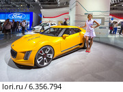 Kia GT4 Stinger Concept. Московский международный автомобильный салон 2014. Редакционное фото, фотограф Сергей Лаврентьев / Фотобанк Лори