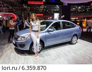 Lada Granta лифтбек. Московский международный автомобильный салон 2014. Редакционное фото, фотограф Сергей Лаврентьев / Фотобанк Лори