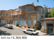 Магазин "Русские продукты" на улице Никосии. Кипр (2012 год). Редакционное фото, фотограф Виктор Карасев / Фотобанк Лори