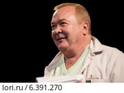 Художественный руководитель Театра Луны Сергей Борисович Проханов на встрече с труппой театра (2014 год). Редакционное фото, фотограф Николай Винокуров / Фотобанк Лори