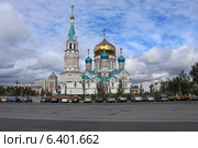 Свято-Успенский православный кафедральный собор, Омск, Тарская ул., 7 (2014 год). Редакционное фото, фотограф Алексей Гусев / Фотобанк Лори